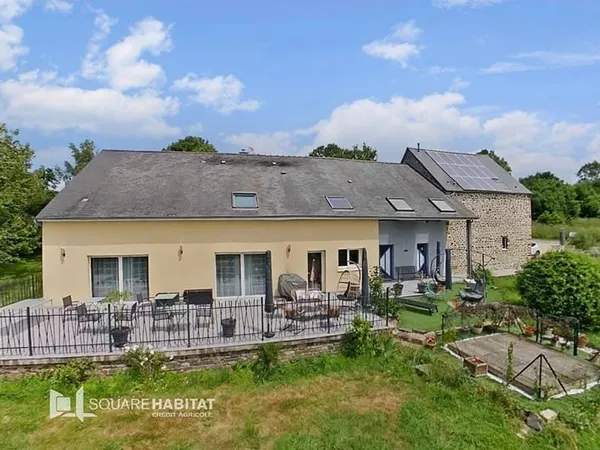 Maison 9 pièces 358 m²