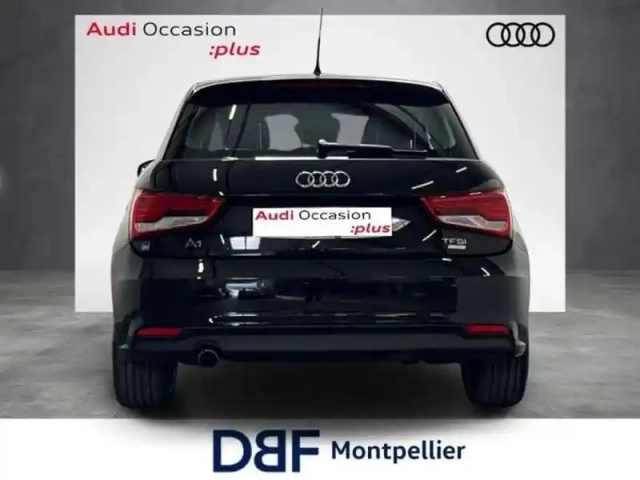 Audi A1 1.0 tfsi ultra 95 s tronic 7 s line — photo 14