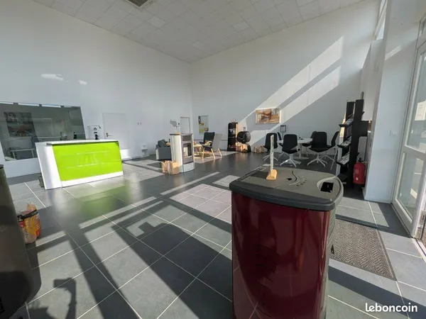 Local commercial 120 m² CRIQUEBEUF SUR SEINE
