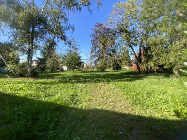 Vends terrain 900m² Yvré-l'Évêque