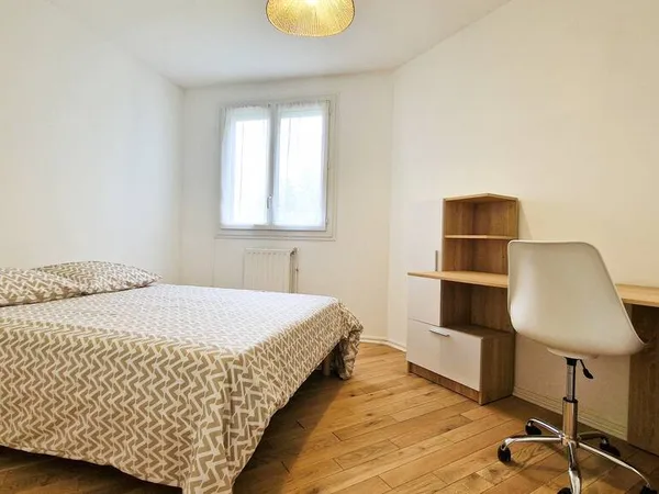 Appartement 8 pièces 130 m²