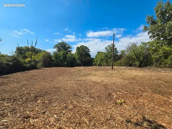 Terrain 1 400 m² Jonzac