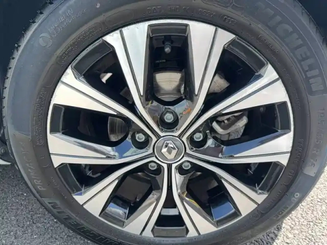 Renault Zoé zoe r110 - my22 — photo 15