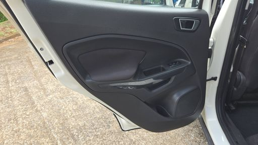 Ford EcoSport 1.5 TDCi 90 - Trend – 2015 – 81092 km – Diesel – Boîte Manuelle — photo 12
