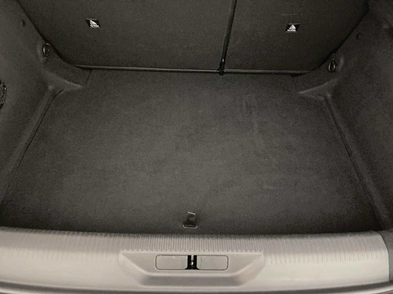 Peugeot 308 hybrid 145 e-dcs6 allure — photo 6