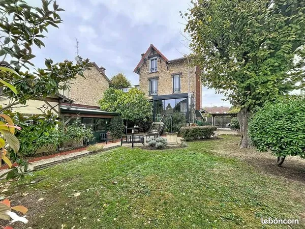 Maison 7 pièces 137 m²
