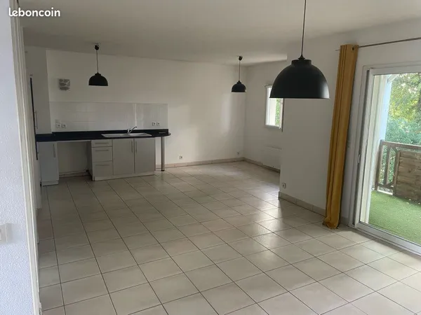 Location appartement type 3. À Lanton
