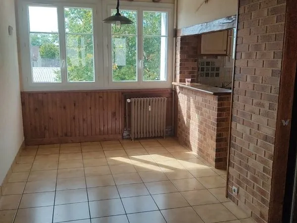 Appartement rénové 76m2,1er étage