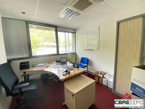 Bureaux 197 m²
