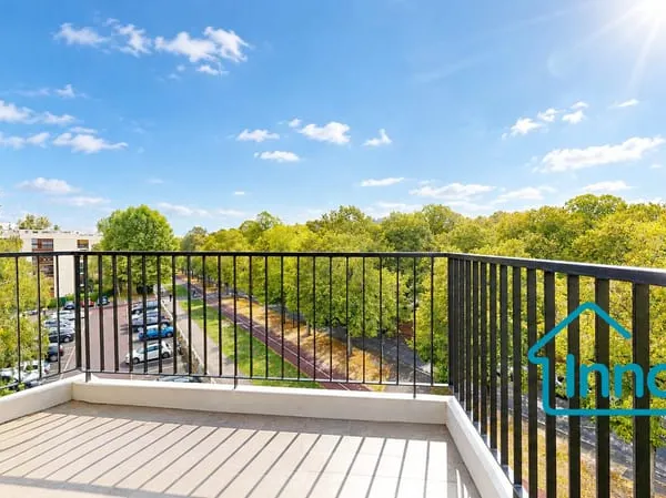 APPARTEMENT 3 PIECES A VENDRE - 64,33 M² - A RENOVER - DERNIER