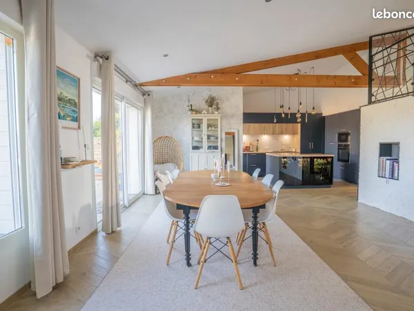 Maison 6 pièces 148 m²