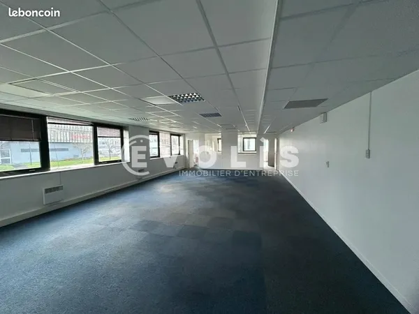 Bureaux 220 m²