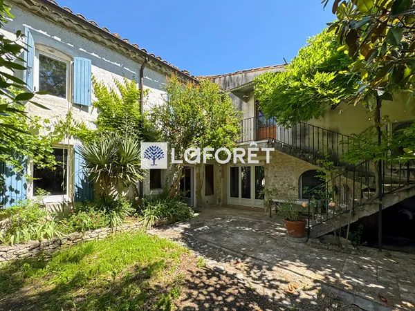 Maison 7 pièces 208 m²