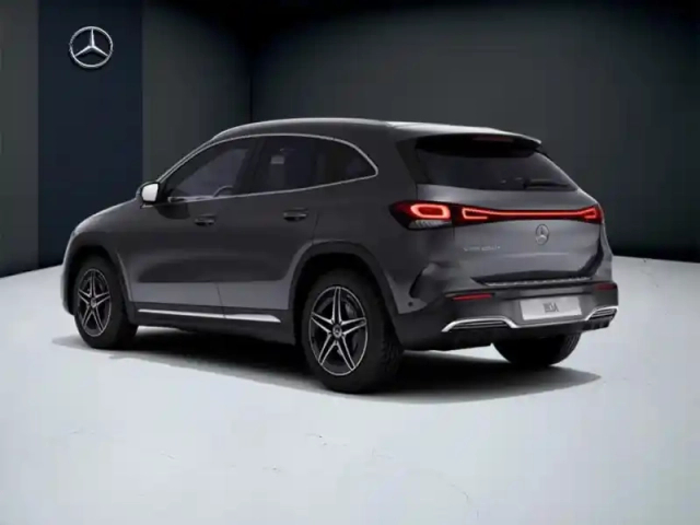 Mercedes Eqa 250+ amg line — photo 3