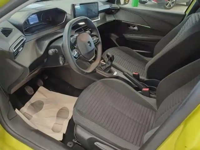Peugeot 208 1.2 puretech 100ch s&amp;s active — photo 11