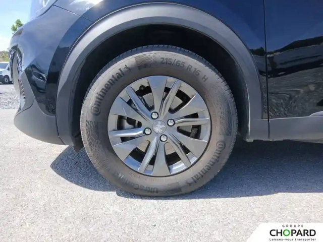 Peugeot 2008 electrique 136 ch — photo 12