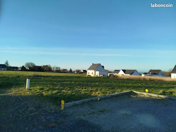 Terrain constructible plomodiern (permis construire acquis)
