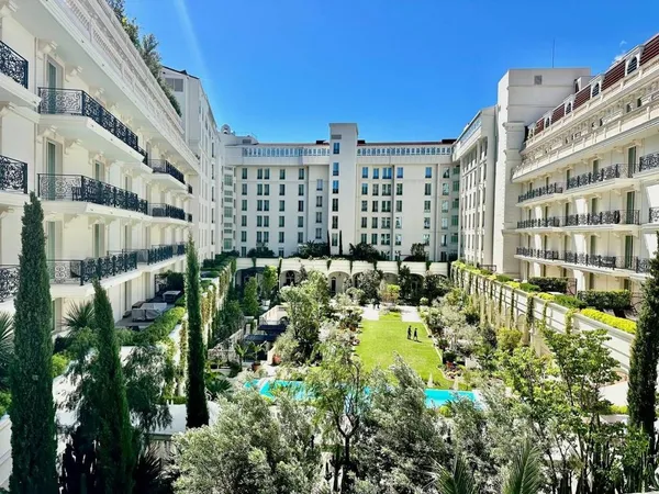 Commerce 4 pièces 120 m²