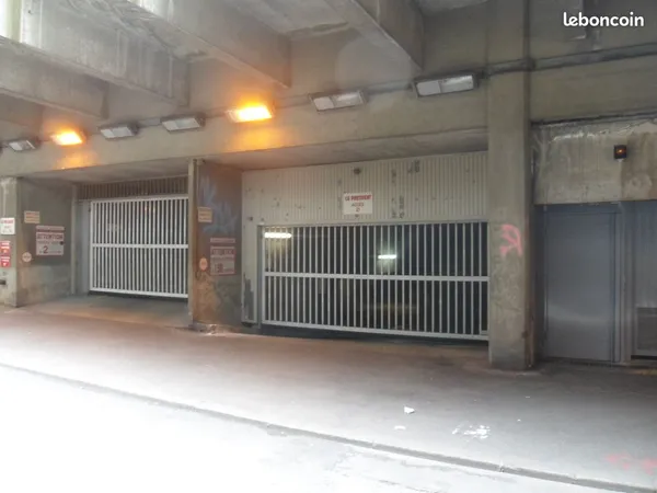 Garage/box Centre Deux LE SCHUBERT