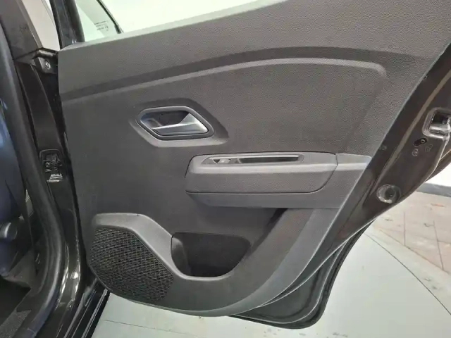 Dacia Sandero sce 65 - 22 — photo 20