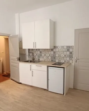 Studio idéalement situé au centre ville