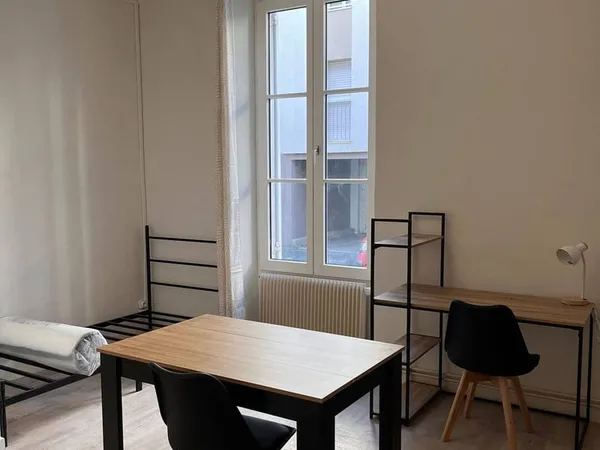 Studio 1 pièce 18 m²