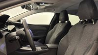 Peugeot 408 PHEV 225ch Allure Pack e-EAT8 — photo 12