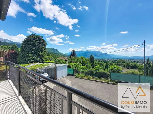 Coublevie Maison familiale avec vue dégagée et beaux volum