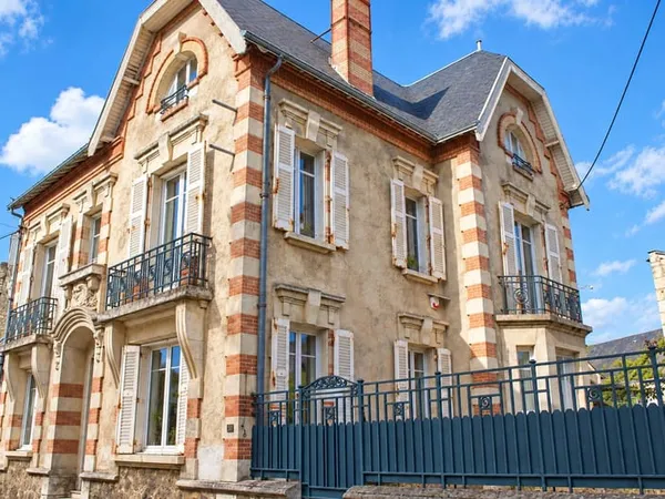 Maison et villa de prestige Vente Bourgueil 6p 210m² 167900€