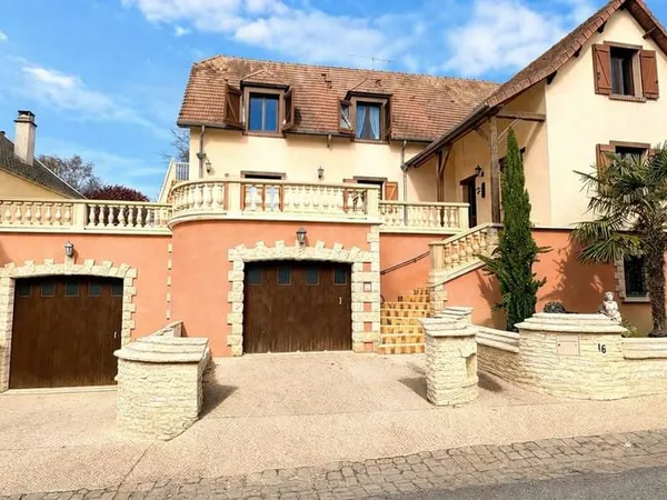 Maison 6 pièces 206 m²