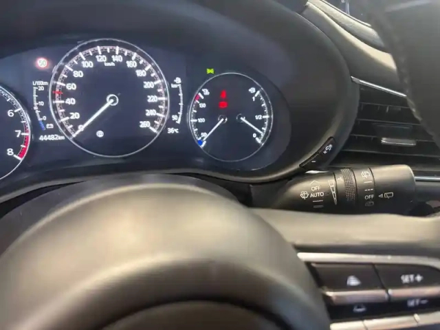 Mazda Cx-30 2.0l skyactiv-g m hybrid 122 ch 4x2 bvm6 — photo 33