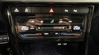 Volkswagen T-Roc 2.0 TDI 150ch R-Line Edition DSG7 — photo 26