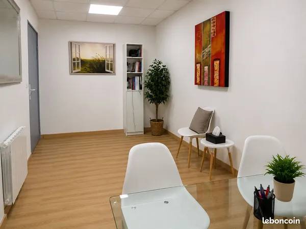 Cabinet professionnel de 15 m² à louer - Pôle de santé à Chaponost