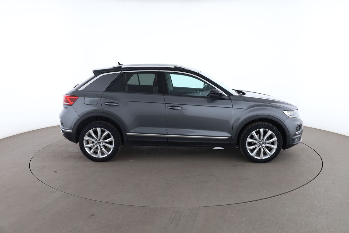 Volkswagen T-Roc 1.5 TSI EVO DSG7 — photo 6