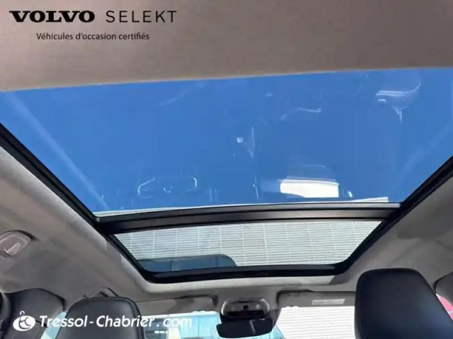 Volvo Xc40 d4 awd adblue 190 ch geartronic 8 first edition — photo 25