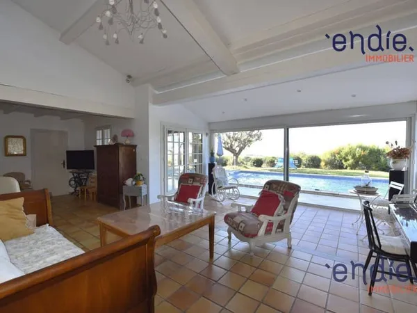 Maison 6 pièces 158 m²
