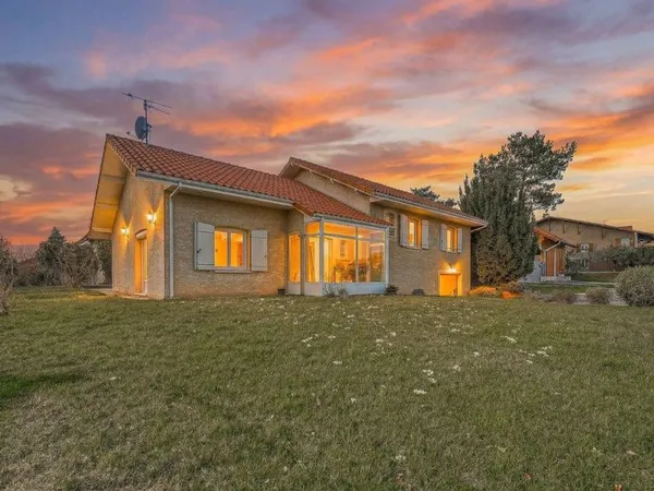 Maison individuelle 7 pièces 145 m²
