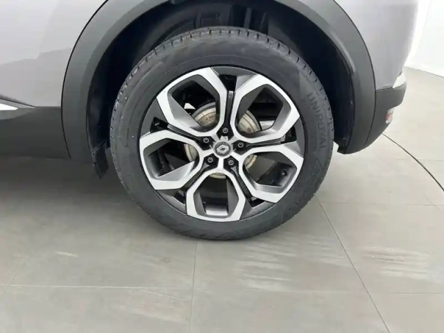 Renault Captur blue dci 115 edc — photo 33