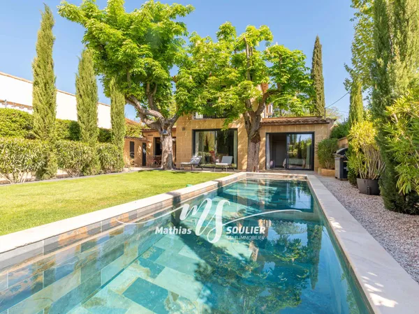 Villa de 182 m² haut de gamme à 400m du CV