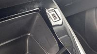 Peugeot 2008 1.2 PureTech 100ch S&S Style — photo 19