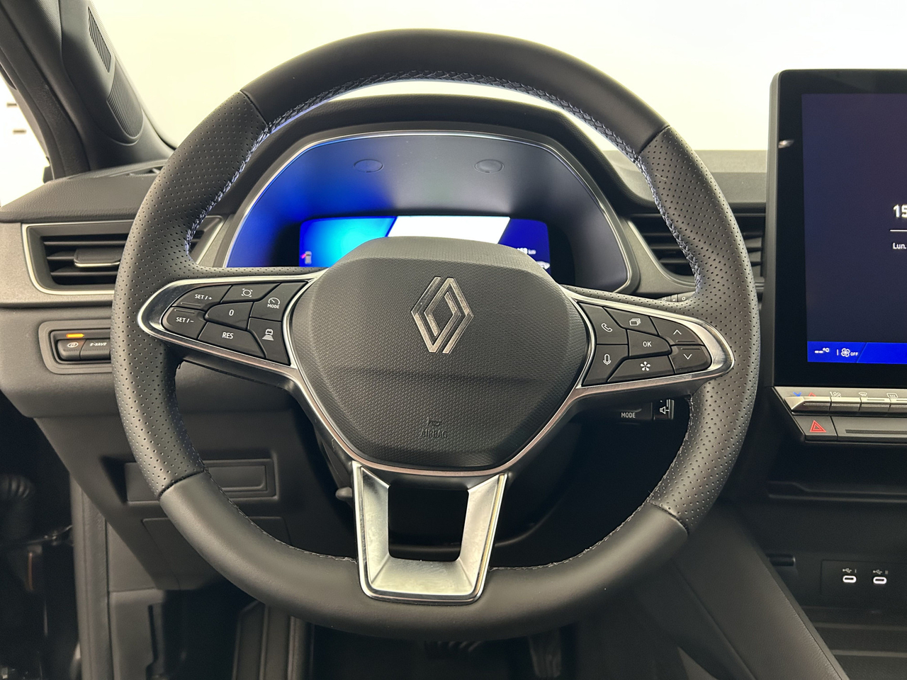 Renault Symbioz — photo 15