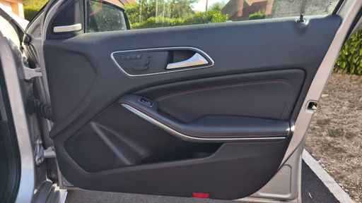 Mercedes Classe A 45 AMG 360 4Matic 7G-Tronic - AMG – 2015 – 83594 km – Essence – Boîte Automatique — photo 46