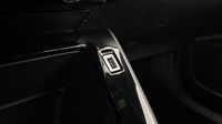 Peugeot 2008 1.2 PureTech 100ch S&S Allure — photo 30