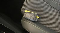 Peugeot 208 1.2 Hybrid 145ch GT e-DCS6 — photo 16
