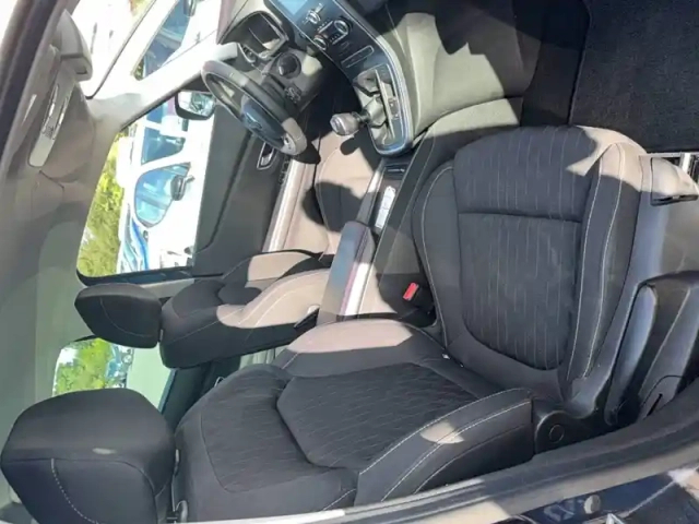 Renault Scenic tce 115 fap — photo 15