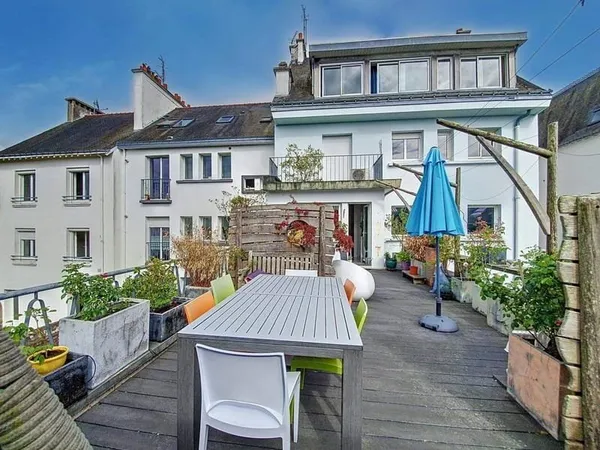 Maison 8 pièces 456 m²