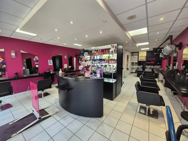 Agence 68 m²