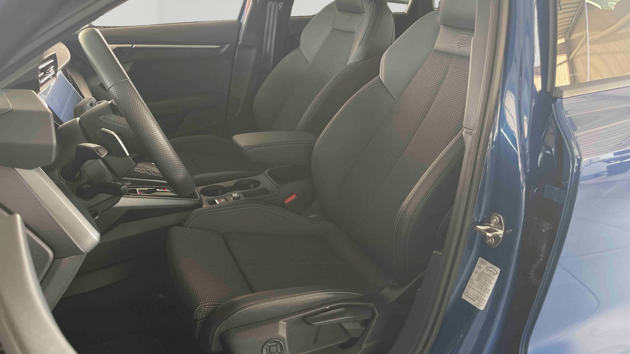 Audi A3 Sportback TFSI Mild Hybrid 150 S tronic 7 — photo 11