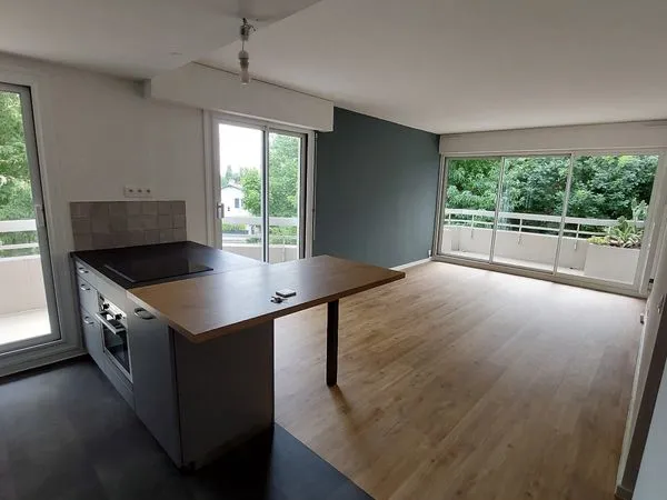 T3 quartier arenes sans vis à vis
