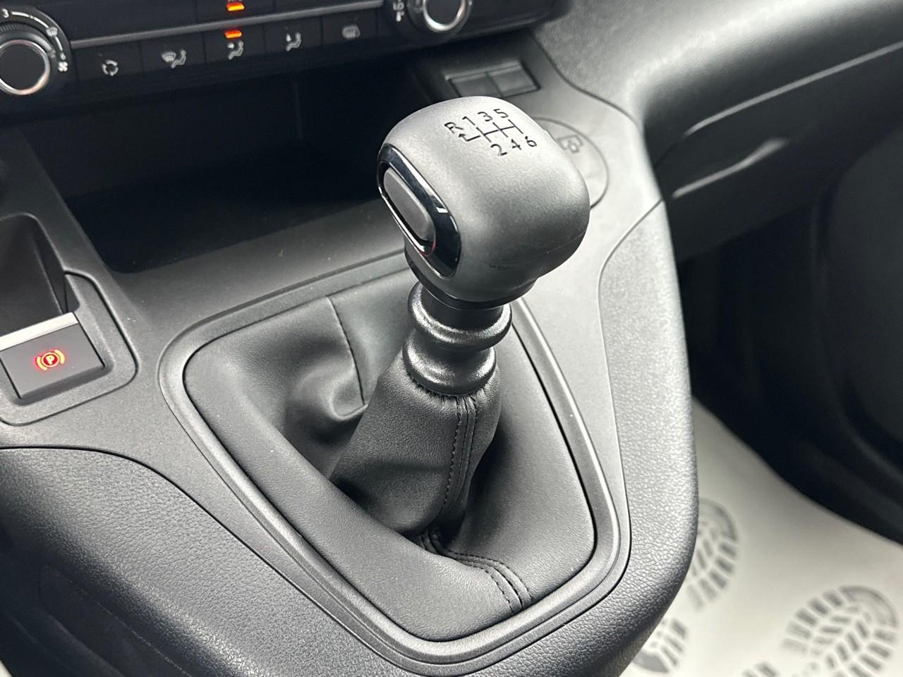 Citroën Berlingo van m diesel 100 ch manuelle — photo 28